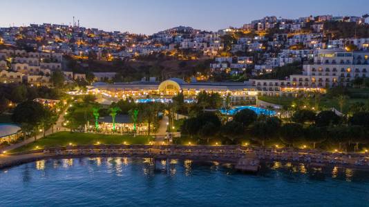 YASMIN BODRUM RESORT Pools & Beach